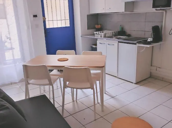 Cosy En Centre Centre-ville . . . Διαμέρισμα Νιμ