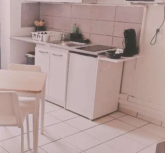 Cosy En Centre Centre-ville . . . Διαμέρισμα Νιμ