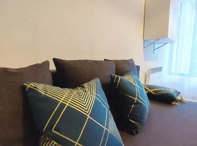 Cosy En Centre Centre-ville . . . Διαμέρισμα Νιμ